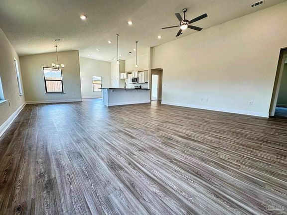 4th image of 2451 Privet Berry Dr