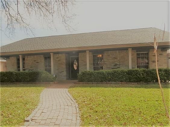 1st image of 10719 Crestfield Ct
