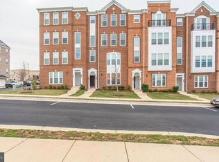 42707 Wardlaw Ter, Ashburn, VA 20147