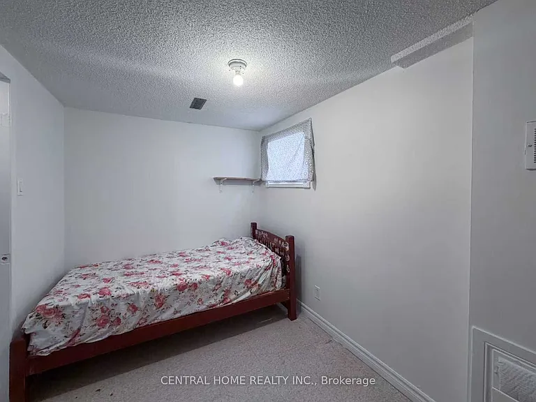 11 Tineta Cres #BASEMENT — Photo 12