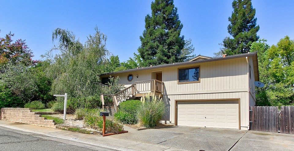 1st image of 8789 Mellowdawn Way