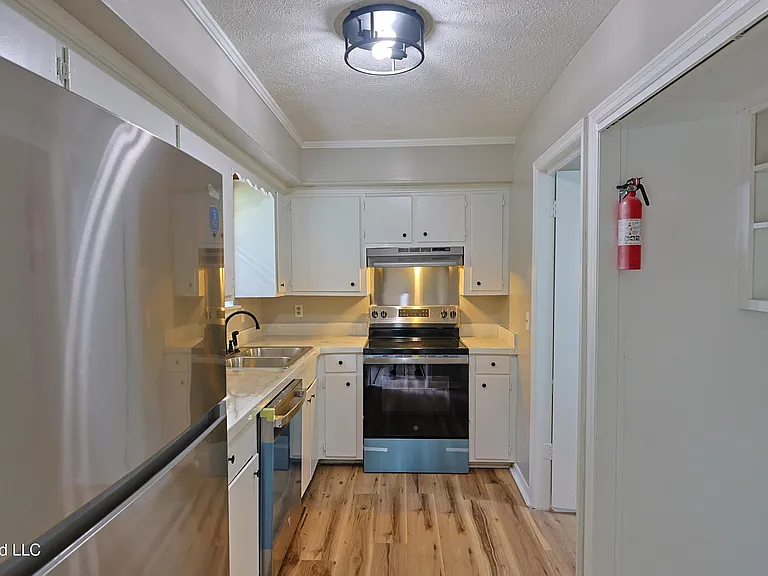 1121 Woodfield Dr #23 — Photo 4