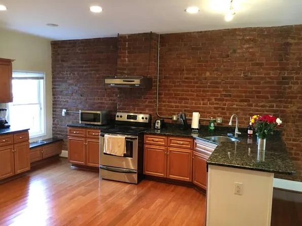 809 N Harrison St #A, Richmond, VA 23220