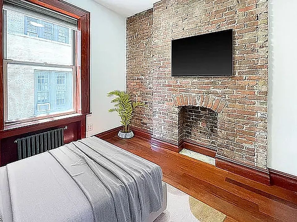1st image of 1392 Madison Ave APT 9