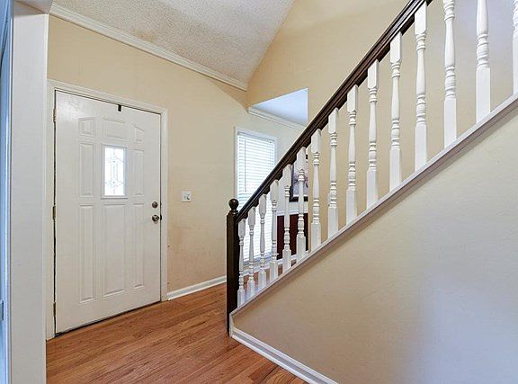 3rd image of 3959 Tall Pine Dr