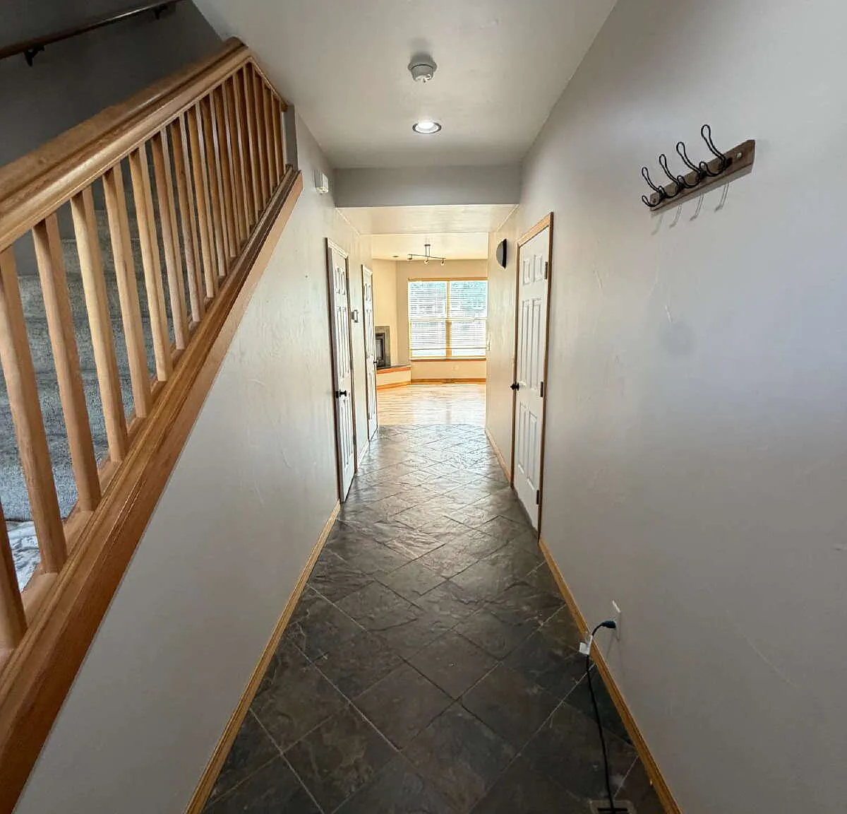3 bed, 2.5 bath, $2,200 — Photo 4