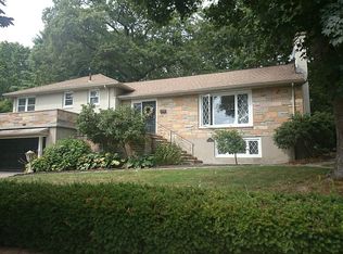 65 Brook Farm Rd, West Roxbury, MA 02132