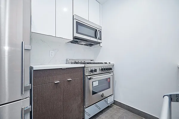 Rented by Keller Williams NYC | media 29