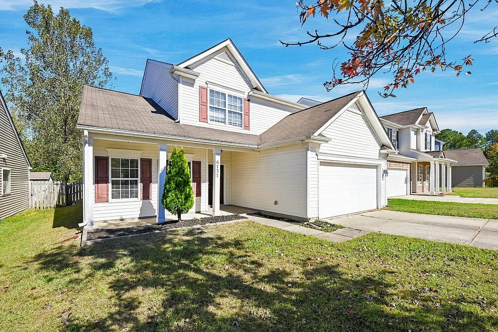 3 bed, 2.5 bath, 2025 sqft, $2,350 — Photo 4
