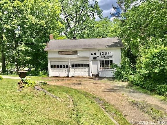 5th image of 118 Grassy Plain St