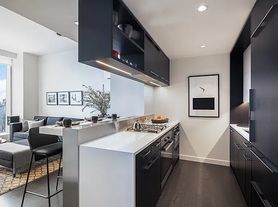 252 South St