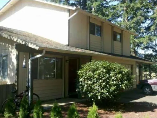 87786 Territorial Rd, Veneta, OR 97487