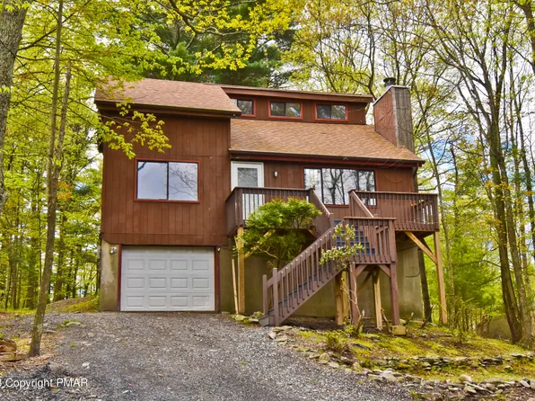 158 Clubhouse Dr, East Stroudsburg, PA 18302