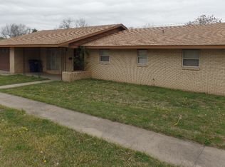 430 W 17th St, Ada, OK 74820