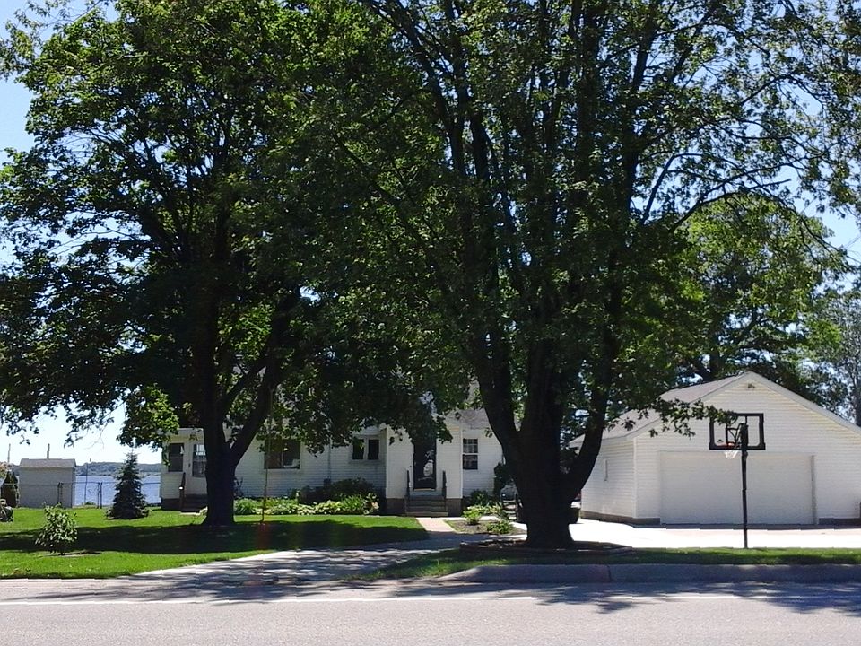 1st image of 2417 Memorial Dr
