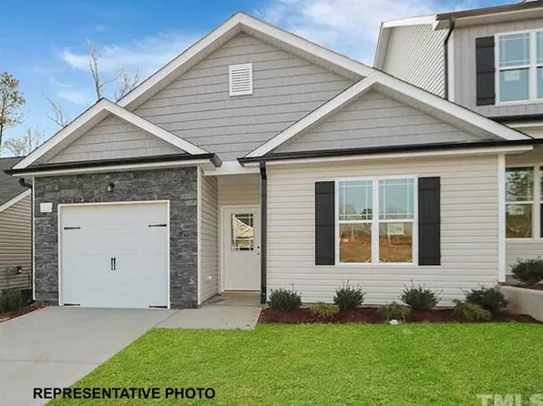 260 Sandstone St, Smithfield, NC 27577