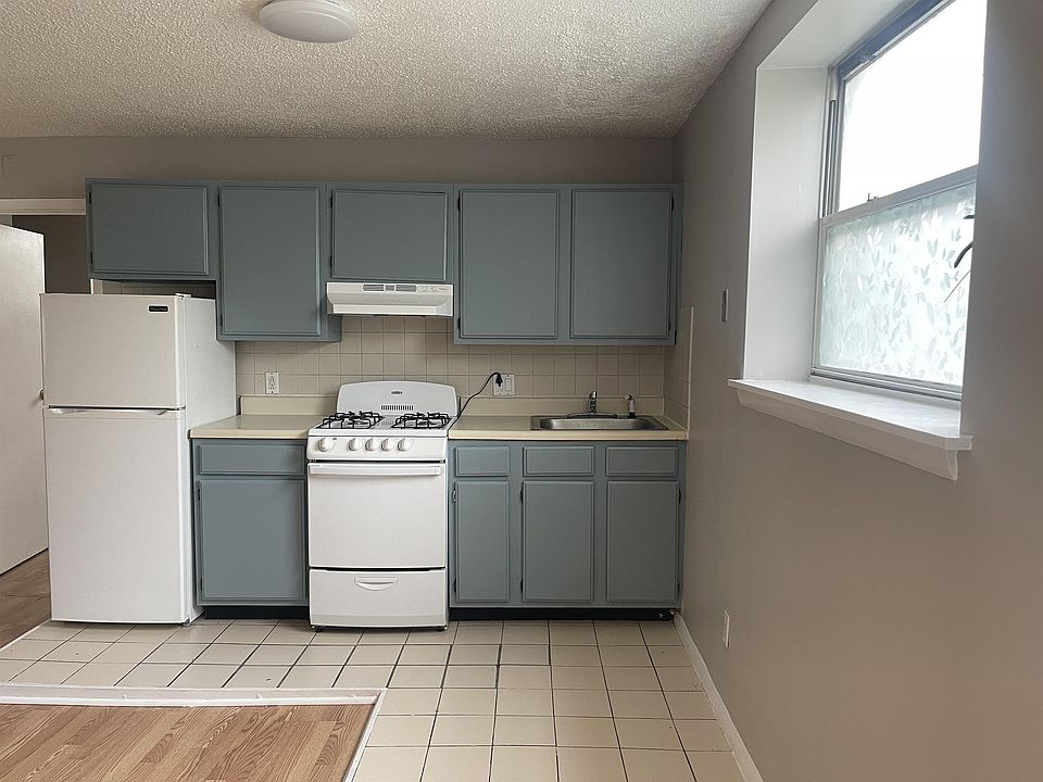 1st image of 800 S 7th St #5