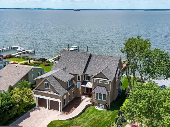 810 Bayside Dr, Stevensville, MD 21666