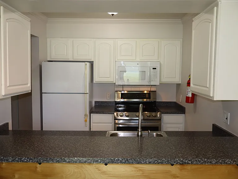 3400 Stanford Rd #B214 — Photo 6
