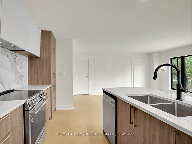 13 Ella St #3 — Photo 17