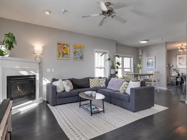 3955 Maple Grv, Madison, WI 53719