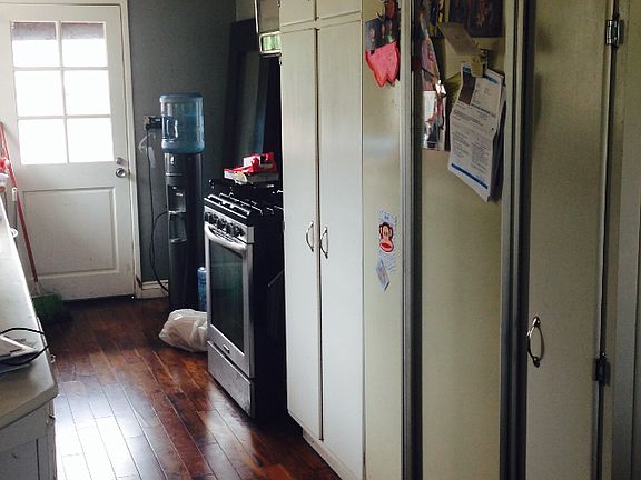 4th image of 2412 Avondale Dr