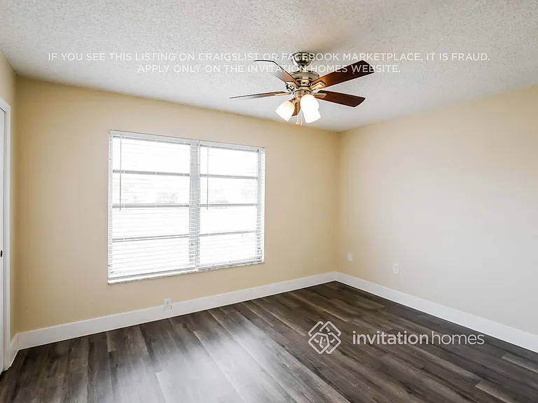 11860 NW 29th Pl — Photo 13