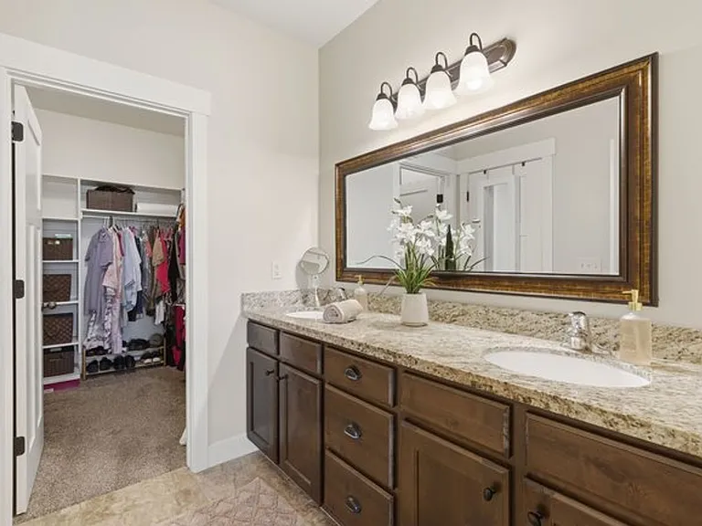11654 S Winford Dr — Photo 18