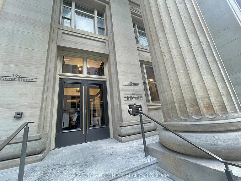 197 Yonge St #3310 — Photo 2