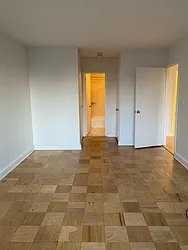 Rented by Seema B Blott, LREB