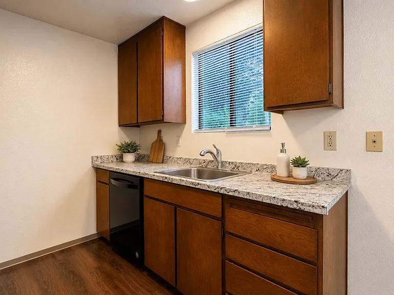 5237 Fauntleroy Way SW #103 — Photo 4