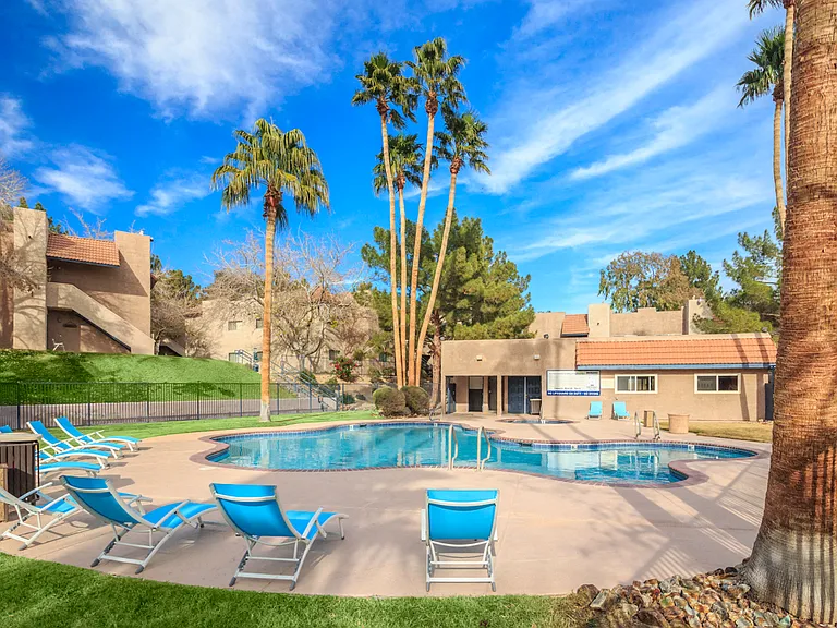 Desert Bay Apartments — Photo 10