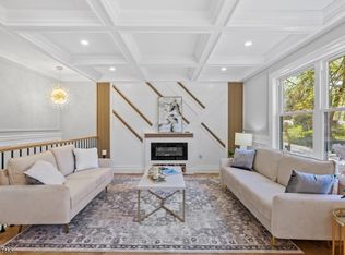 10 Christie St, Demarest, NJ 07627