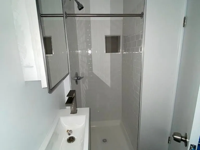 69 N Broadway #69B — Photo 6