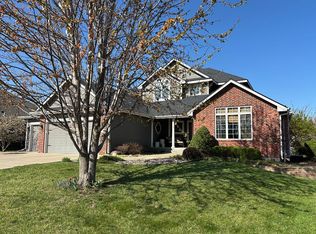 2517 SW Santa Fe Ct, Topeka, KS 66614