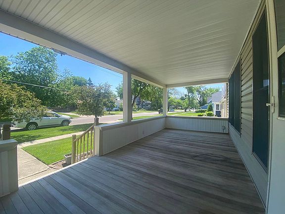 2nd image of 431 S Elmwood Dr
