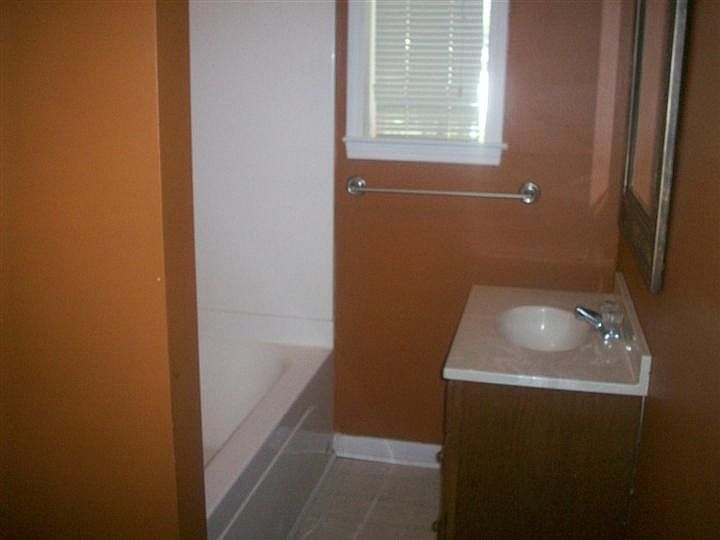 1st image of 506 Durden St APT A