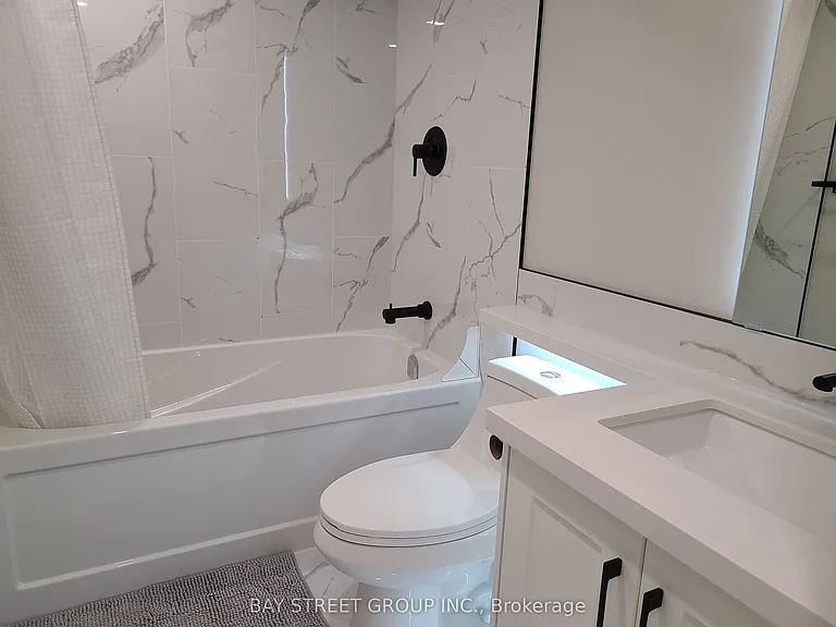 633 Bay St #1212 — Photo 10
