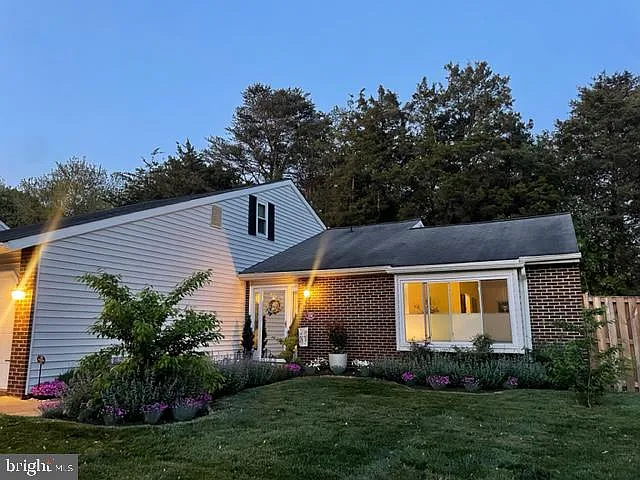 236 E Juniper Ave — Photo 1