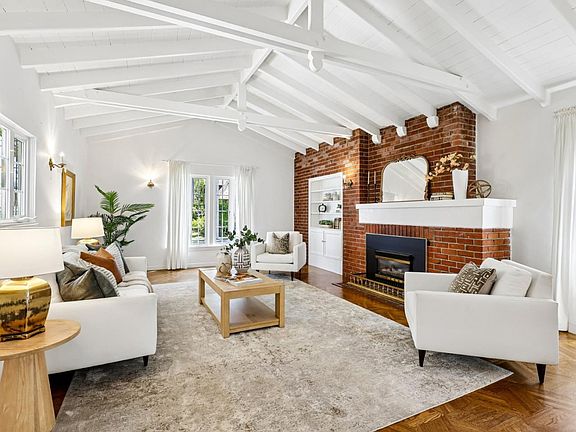 5th image of 274 Delmar Way