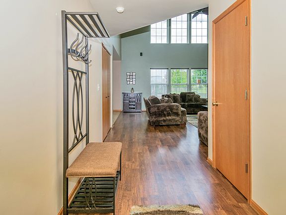 4th image of 1807 Burshire Dr