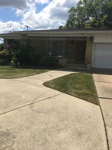 22209 Ann Arbor Trl, Dearborn Heights, MI, 48127