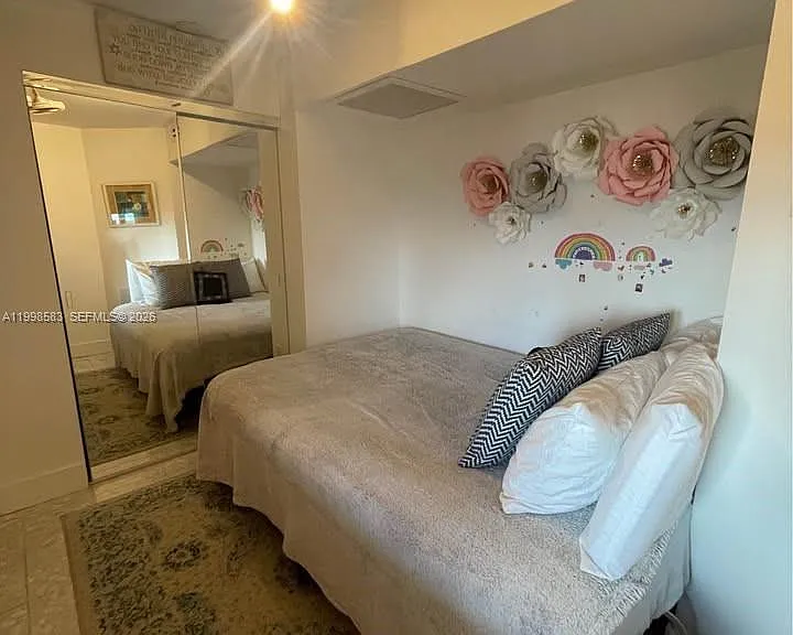 209 N Fort Lauderdale Beach Blvd #12E — Photo 17