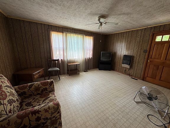 2nd image of 42 & 72 Del Dr