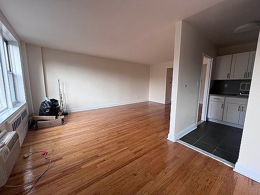 5th image of 8701 Midland Pkwy APT 5G