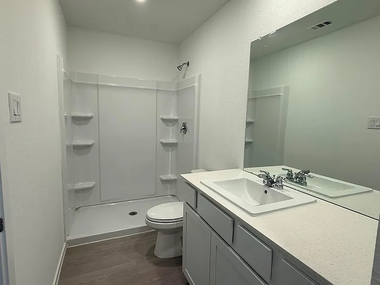 912 Pertuso Ln — Photo 15
