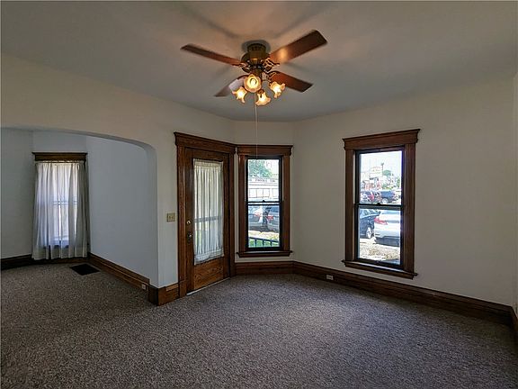5th image of 1113 W 26th St
