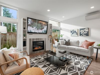 730 25th Avenue S, Seattle, WA, 98144