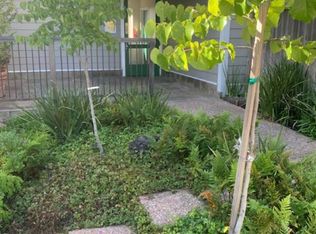 6415 Snake Rd APT B, Oakland, CA 94611