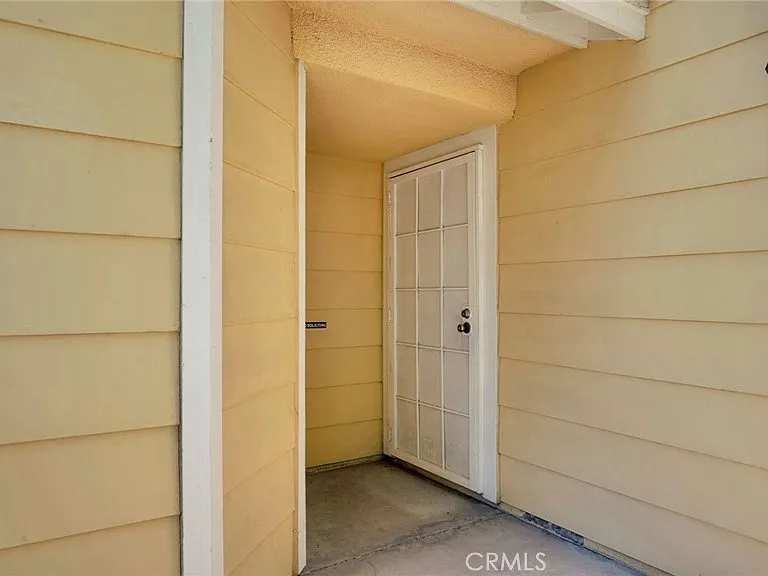 26342 Snowden Ave — Photo 35
